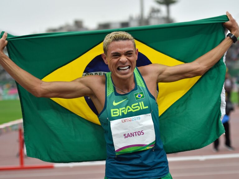 Estrela do atletismo leva experiência e inspiração a cinco projetos sociais no BTC